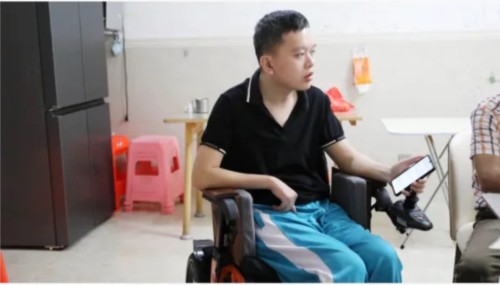 媒体关注 | 这位海南“阿甘”，来自海工商!